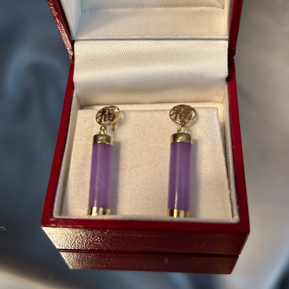 14k Solid Gold and Lavender Jade Tube Earrings - Picture 3 of 10